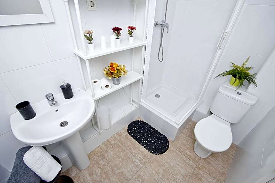 Barcelona City North Hostal