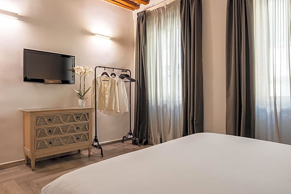 Globus Urban Hotel