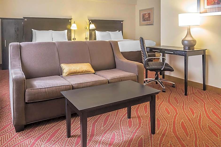Comfort Inn & Suites LaGuardia Airport