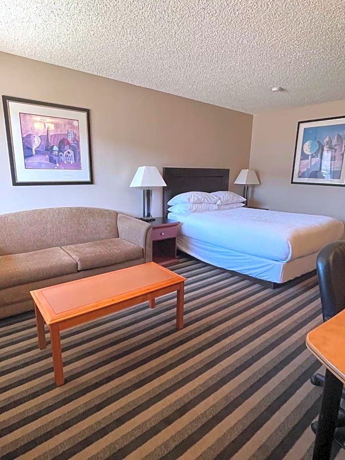 Royal Hotel Lloydminster