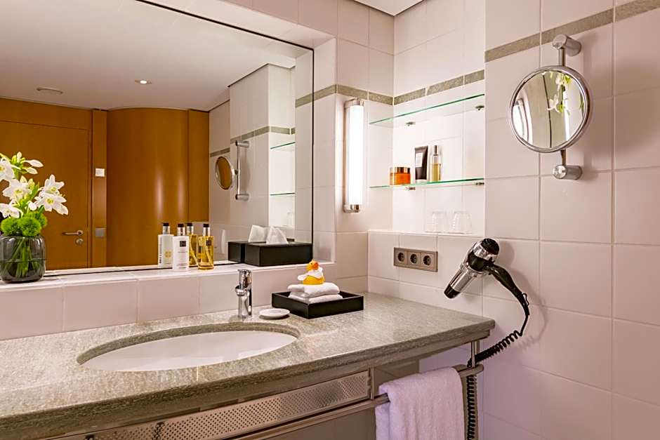 THE MADISON Hotel Hamburg