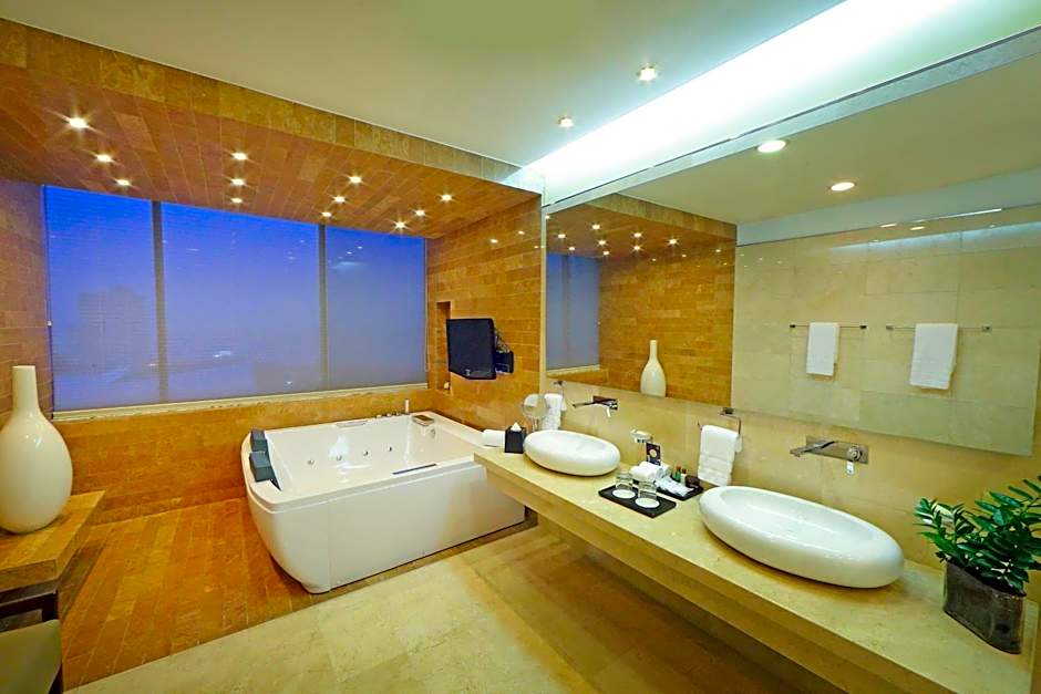 Sheraton Grand Panama
