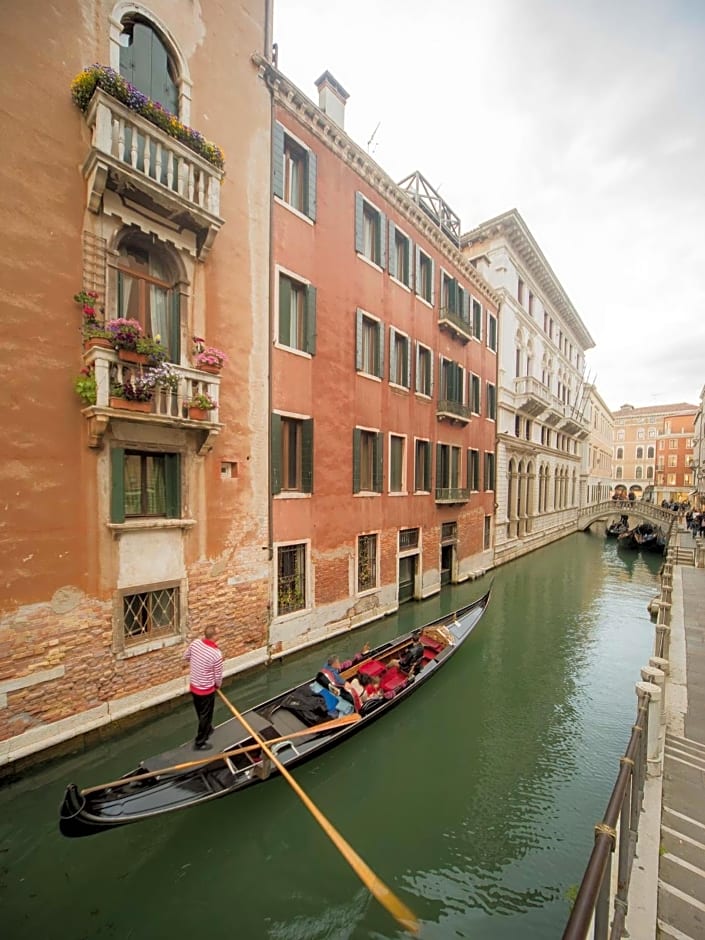 Palazzo Orseolo- Gondola View