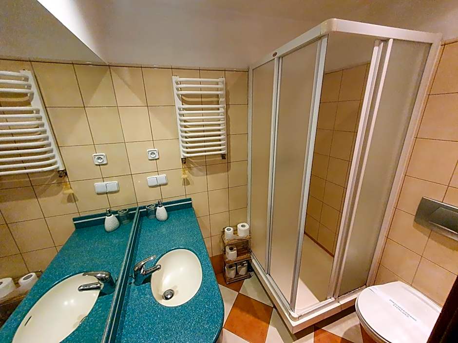 Schronisko Bukowa Chata