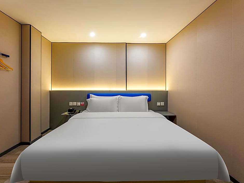 7 Days Inn Wuhan Huquan Street Yangjiawan Metro Station