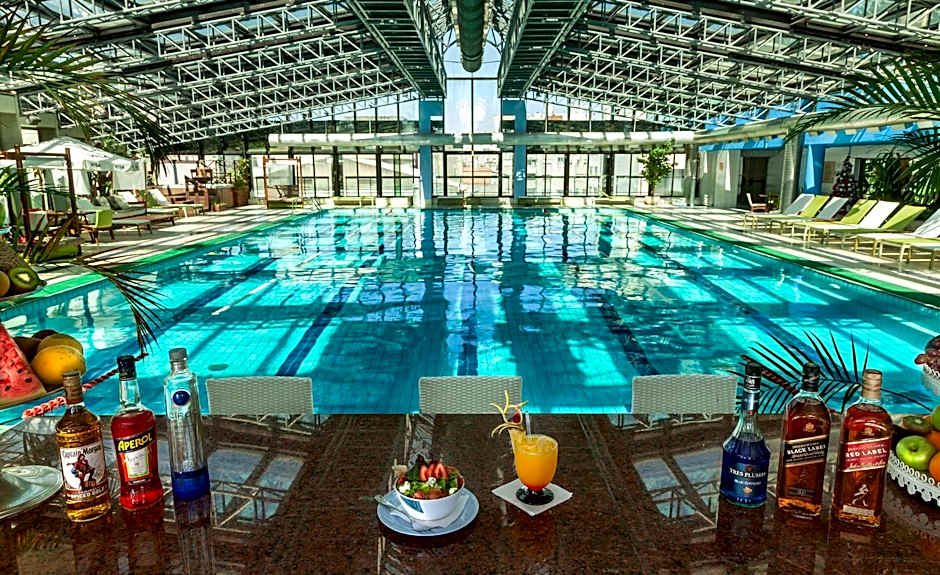 Radisson Montevideo Victoria Plaza Hotel