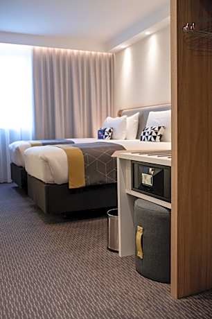 Standard Twin Room with Free Breakfast