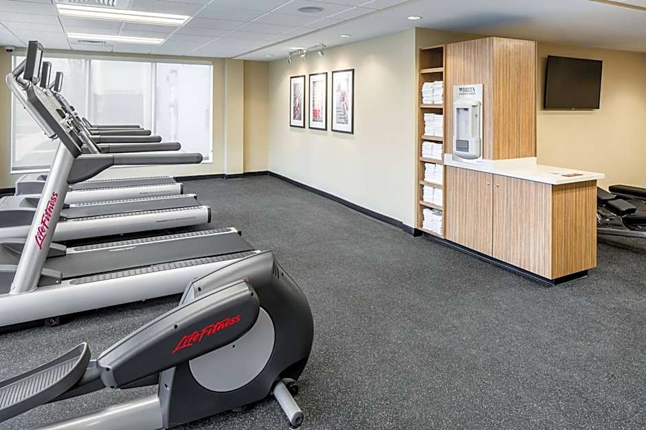 TownePlace Suites by Marriott Kansas City Airport