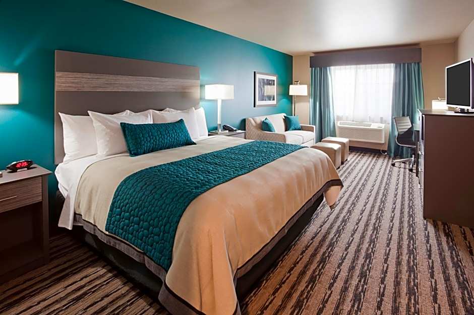 Photo 1 of 4 of 1 King Bed