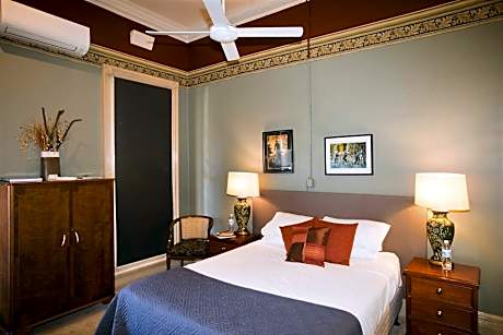 Deluxe Double Room with Shower