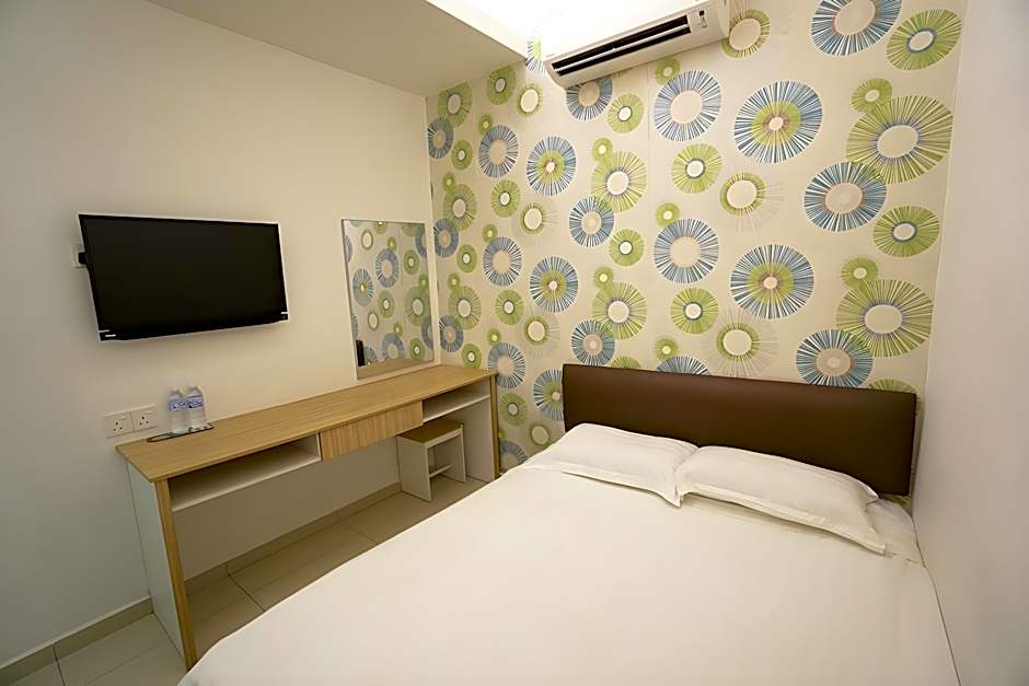 Crystal Garden Hotel (Seri Kembangan)