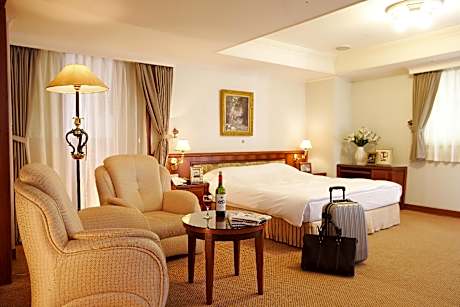 Kingdom Hotel