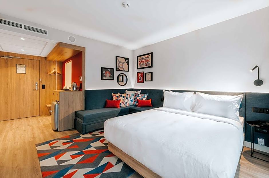 Hampton by Hilton Warsaw Reduta