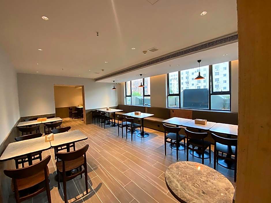 Hanting Hotel Puyang Huanghe Road