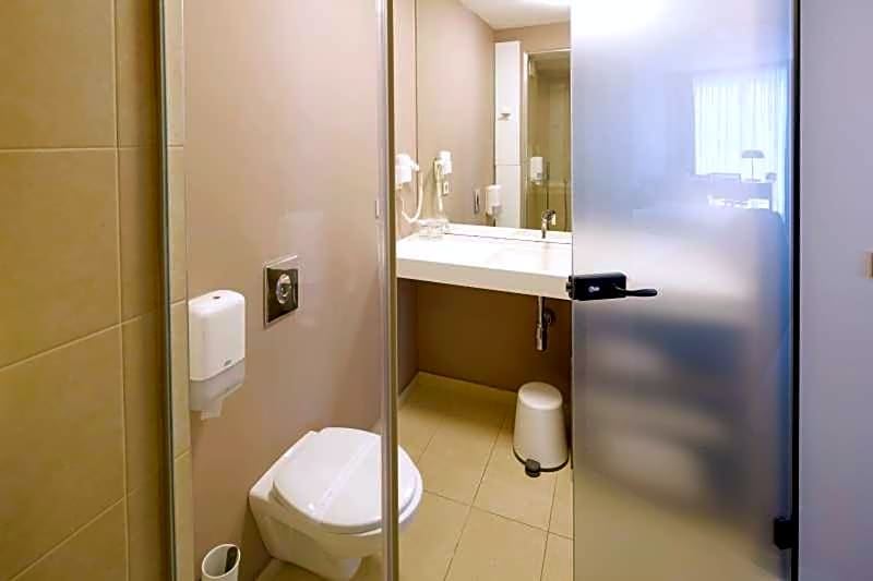Adresa Suites