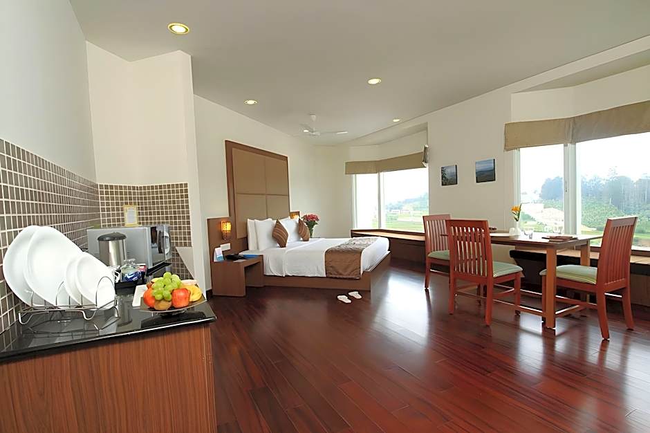 Sterling Ooty Fern Hill