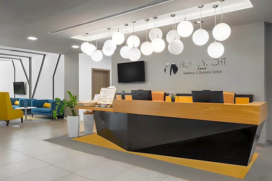 Hotel Yacht Wellness & Business