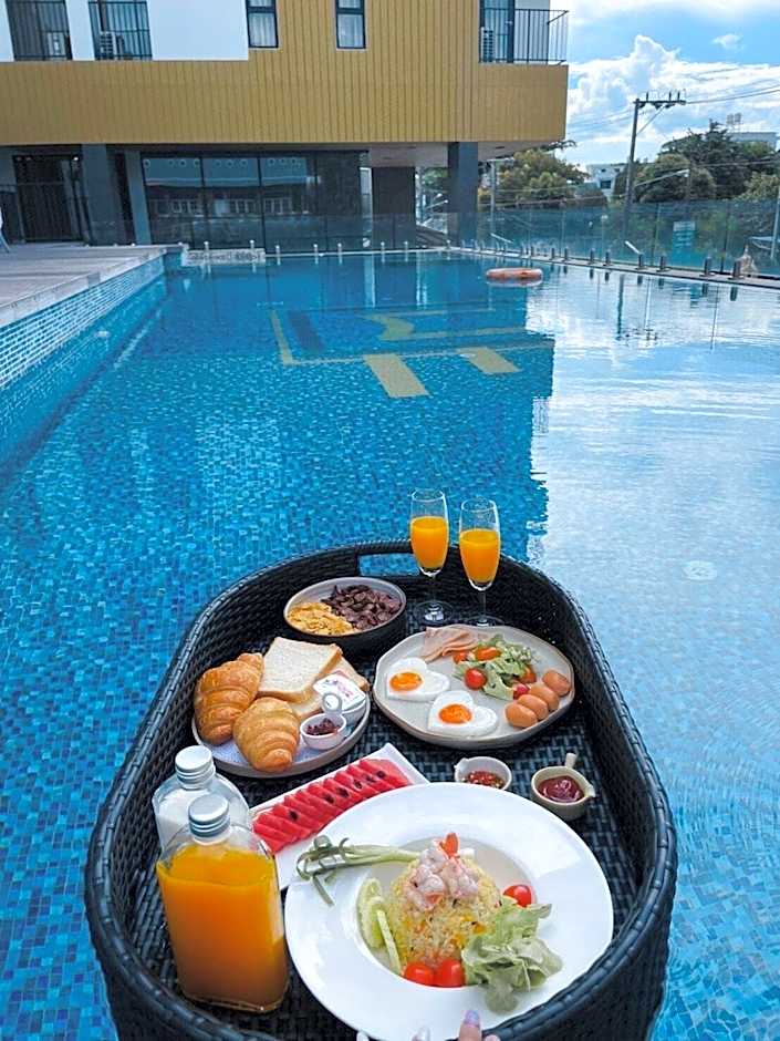 W3 Hotel