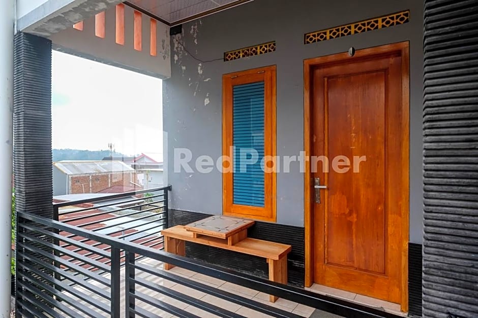 Wisma Giri Mulyo B near Grojogan Sewu Mitra RedDoorz