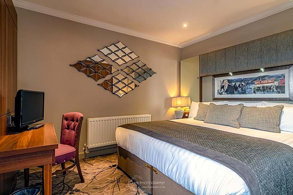 City Hotel