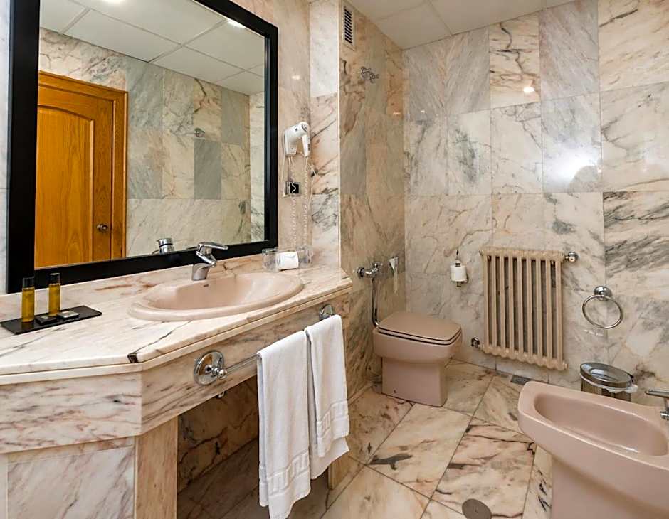 Hotel Condestable Iranzo