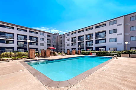 Sonesta Select Charlotte University Research Park