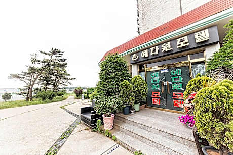 Hwaseong Yedawon Motel