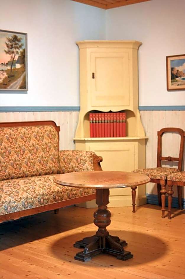 Piece of Hjo Vandrarhem