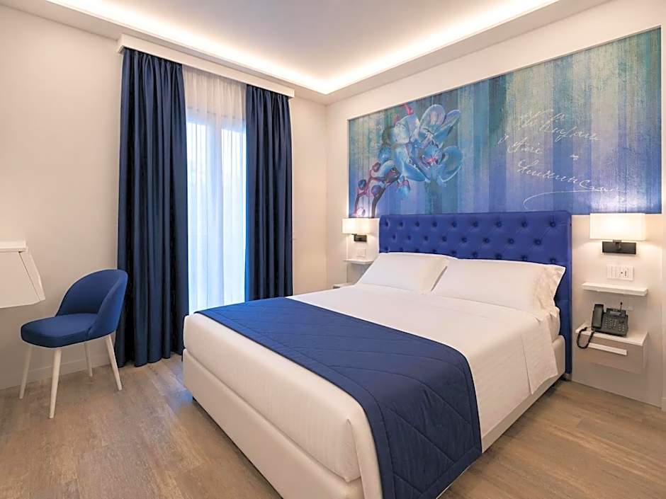 Petit Hotel