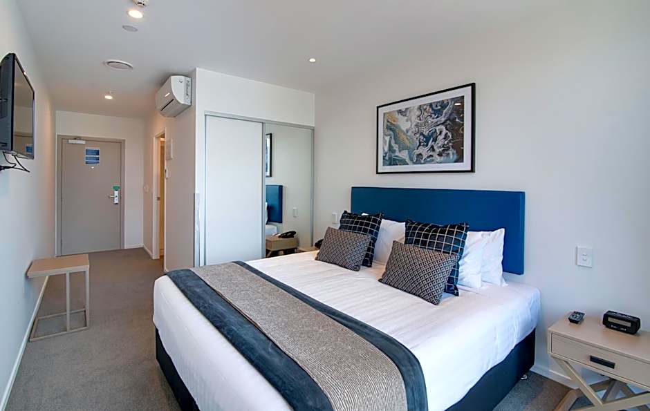 Ramada by Wyndham Queenstown Central