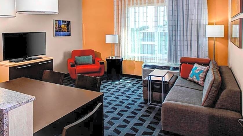 TownePlace Suites by Marriott Bakersfield West