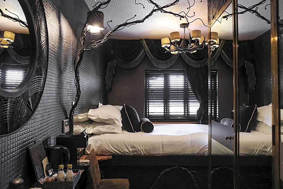 Crazy Bear Stadhampton