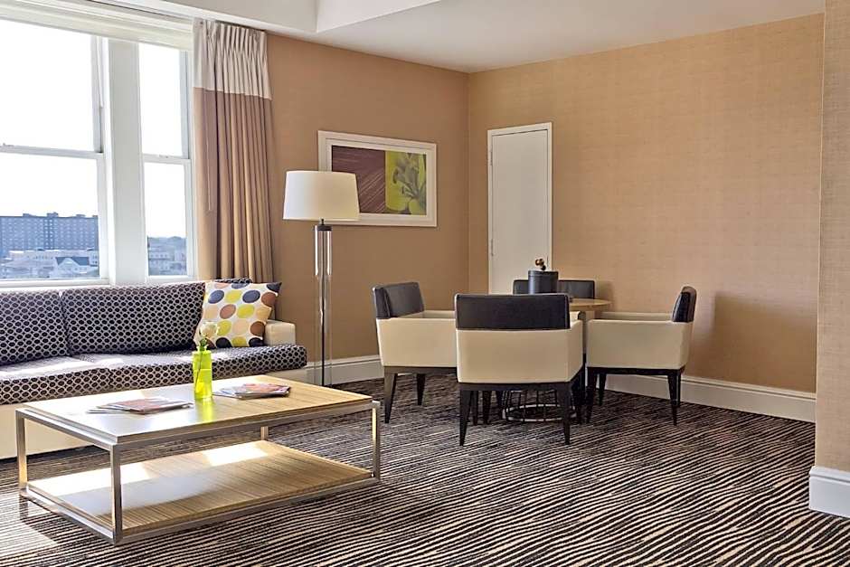 Berkeley Oceanfront Hotel