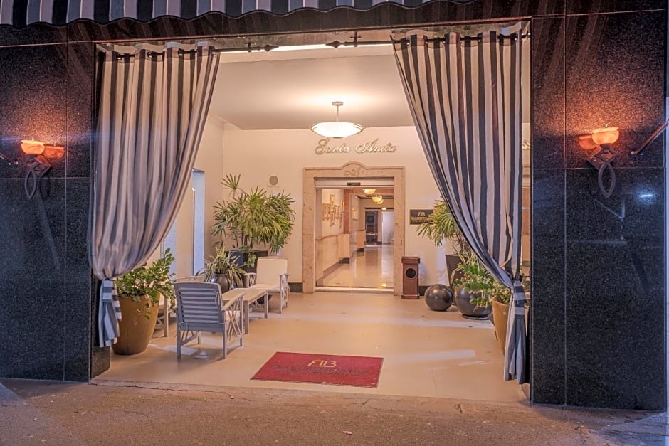 Santa Anita Hotel