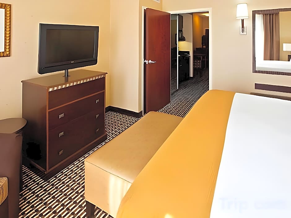 Holiday Inn Express Hotel & Suites Seymour By IHG