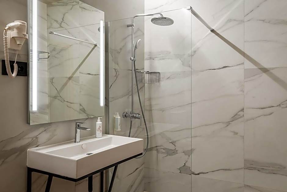 Aerohotel Barcelona Airport 24h