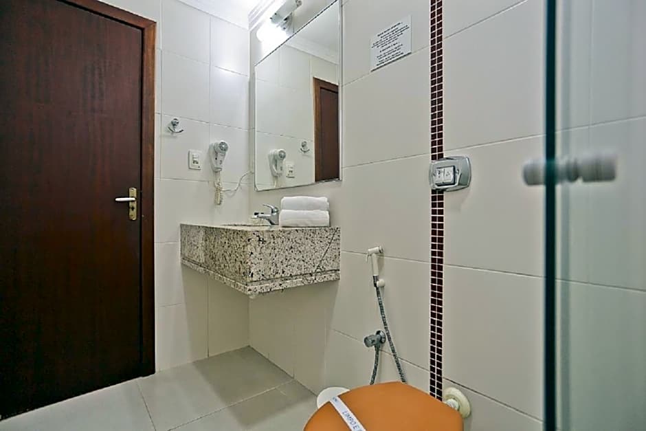 Sandri City Hotel