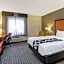 La Quinta Inn & Suites by Wyndham Harrisburg Airport Hershey