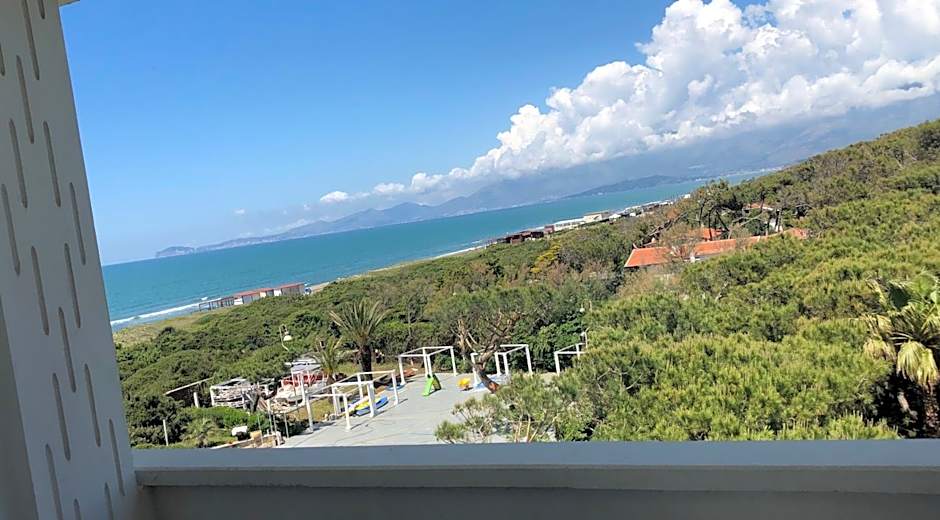 Domizia Palace Hotel