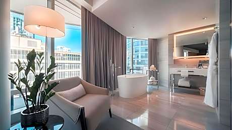 Paradox Signature King Room