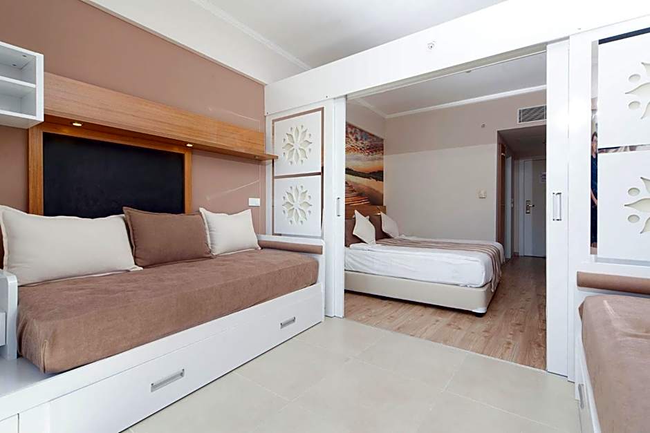 Holiday Village Türkiye