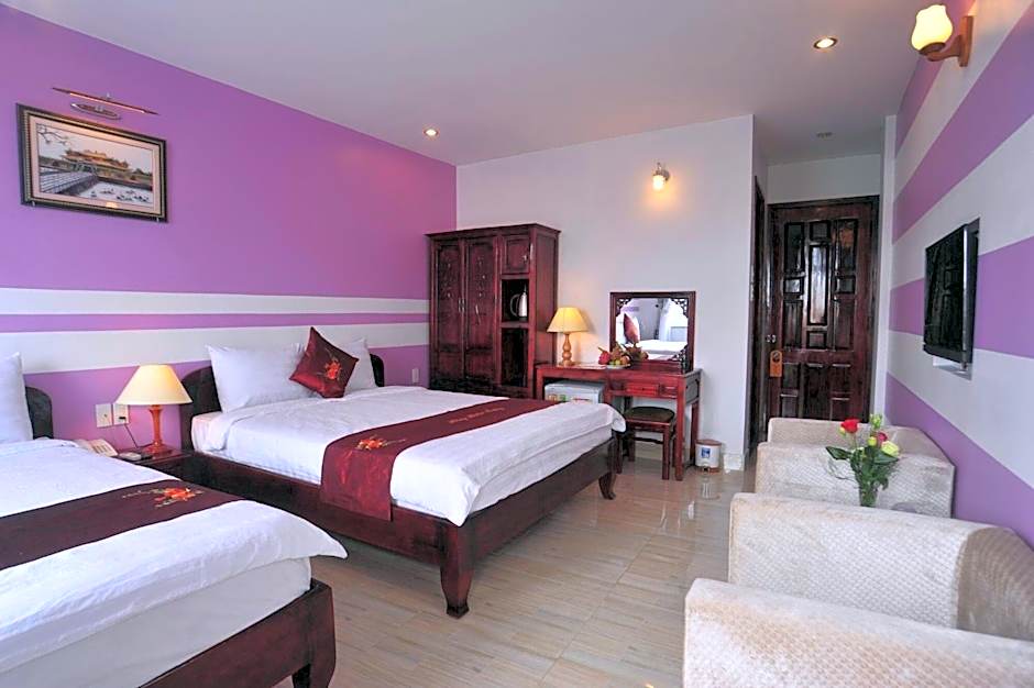 Ruby Hotel