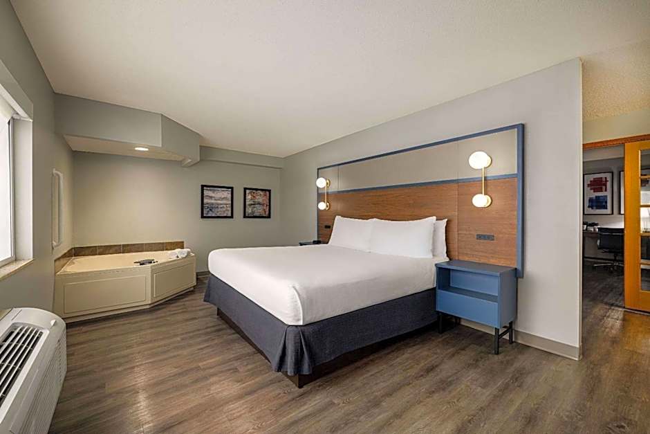 AmericInn by Wyndham Lincoln South