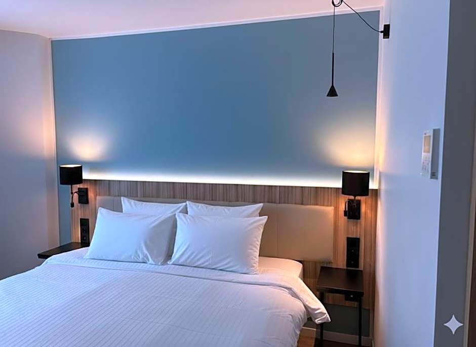 Campanile Reims Centre - Cathedrale