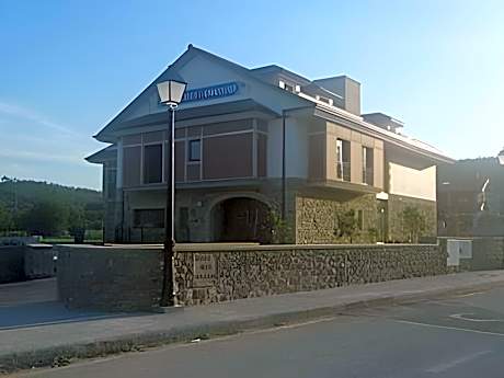 Hotel Valle de Cabezon