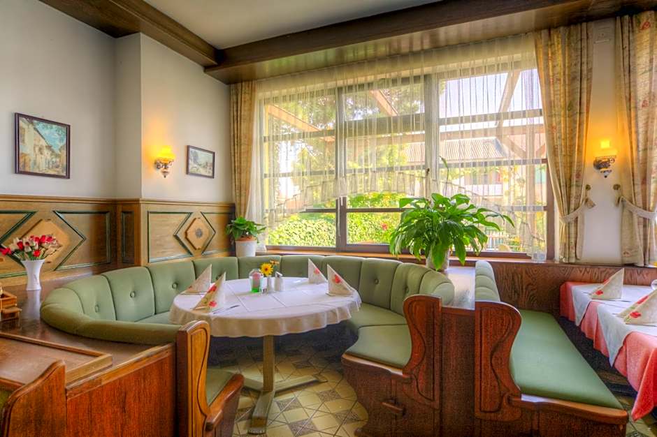 Burgenländerhof Hotel Garni