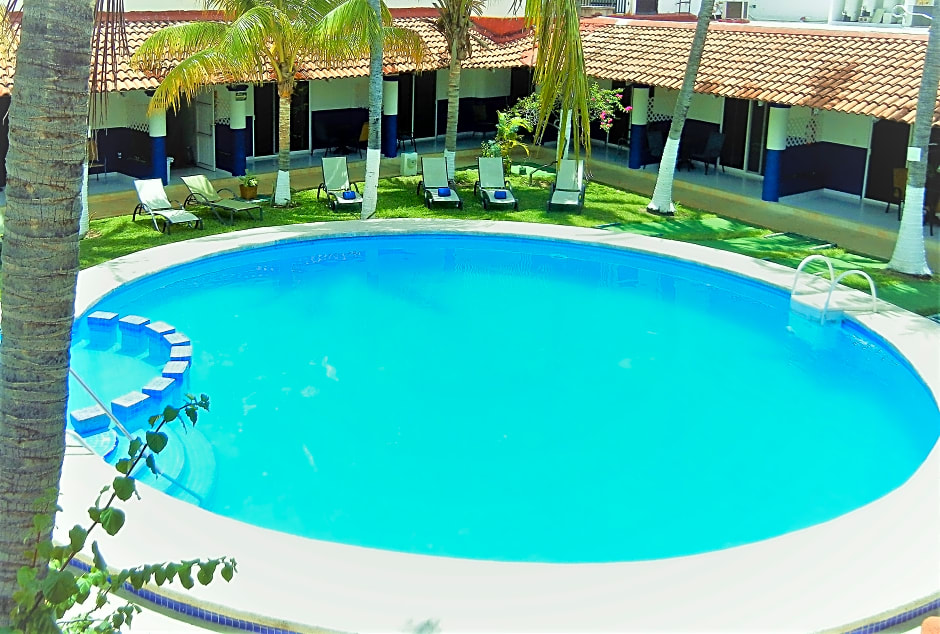 Hotel Plaza Almendros