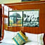 Greenlight Hotel