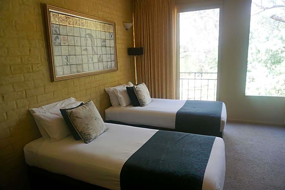 Madison Spa Motel - Adults Only