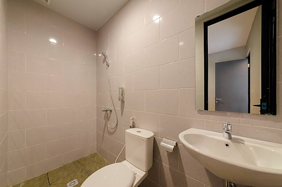 RedDoorz Plus @ Kedaton Lampung